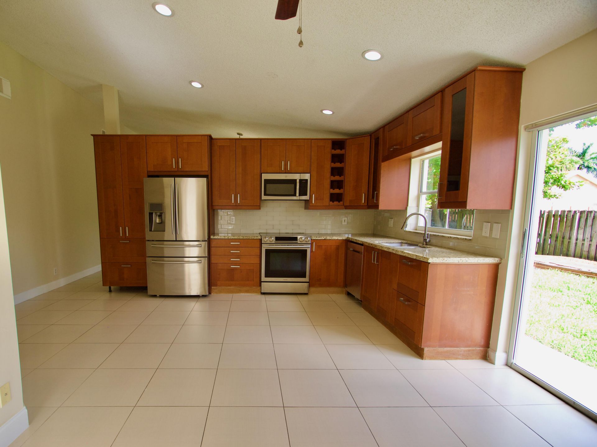 9471 NW 52nd Street, Sunrise, FL 33351 Photo