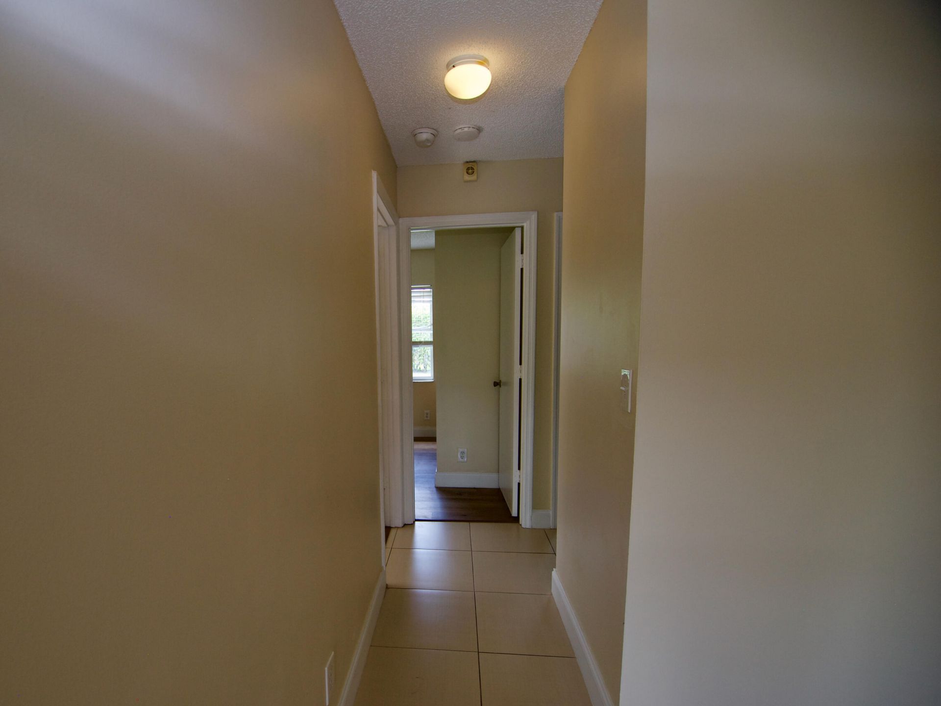 9471 NW 52nd Street, Sunrise, FL 33351 Photo