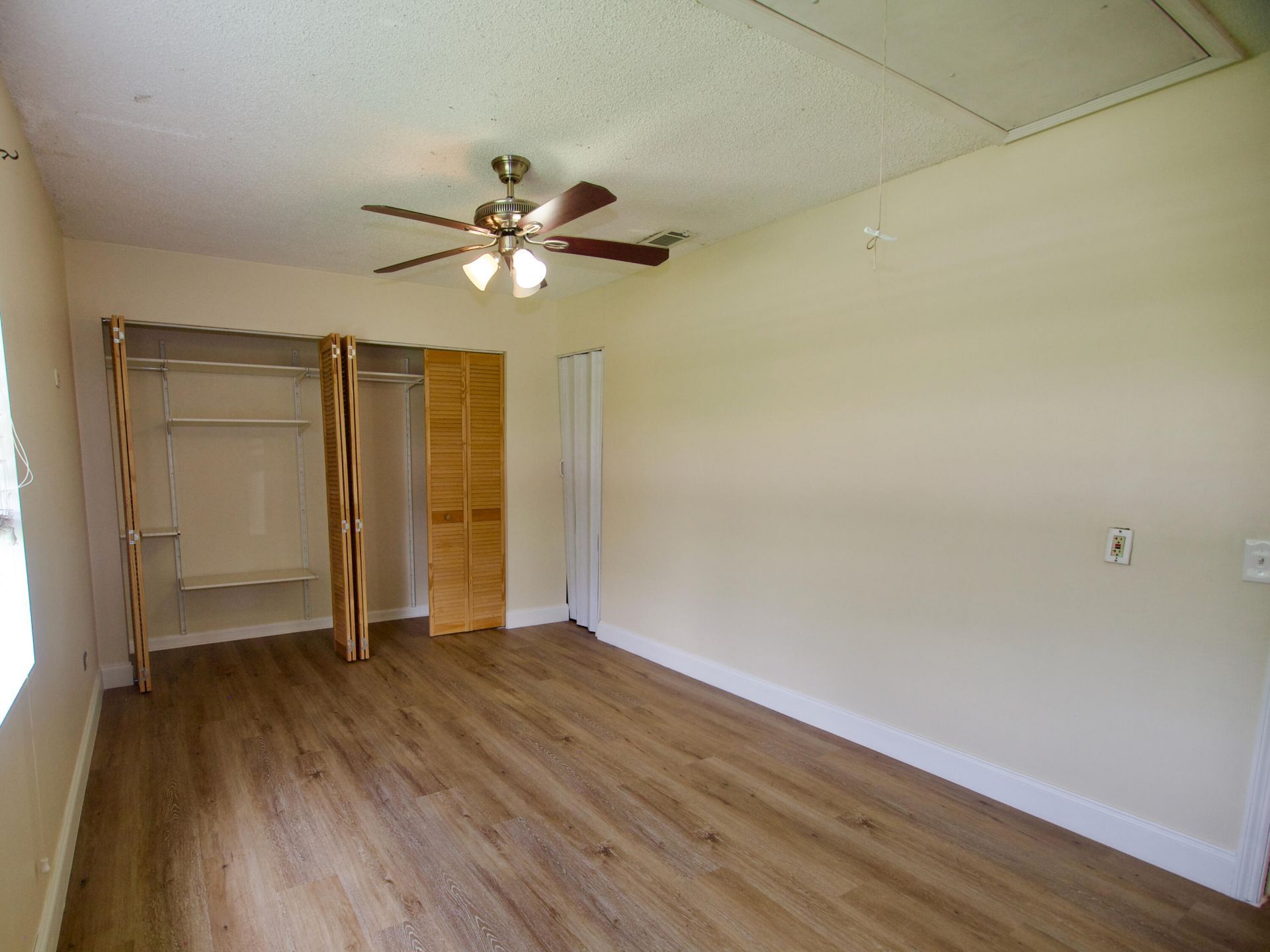 9471 NW 52nd Street, Sunrise, FL 33351 Photo