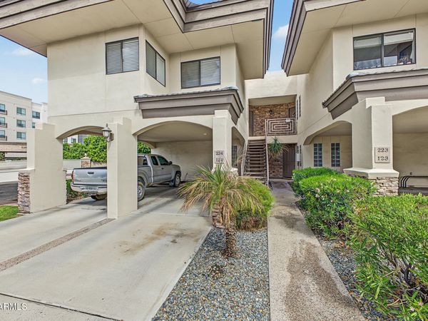 3235 E CAMELBACK Road, Unit 124, Phoenix, AZ 85018