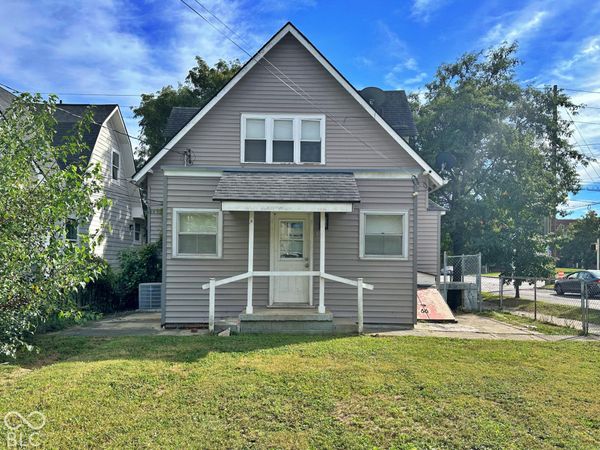 4502 Unit 3 E Washington Street, Indianapolis, IN 46201