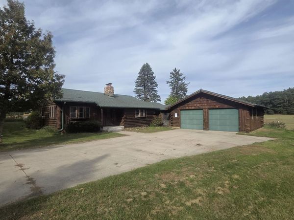 7190 N 2nd Drive, Westfield, WI 53964