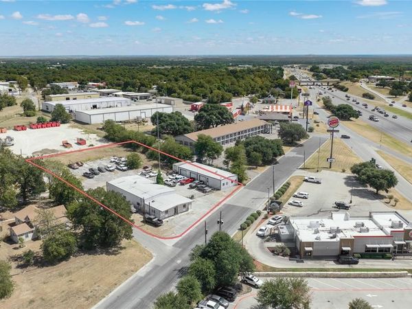 1000 E 2nd Avenue , Belton, TX 76513