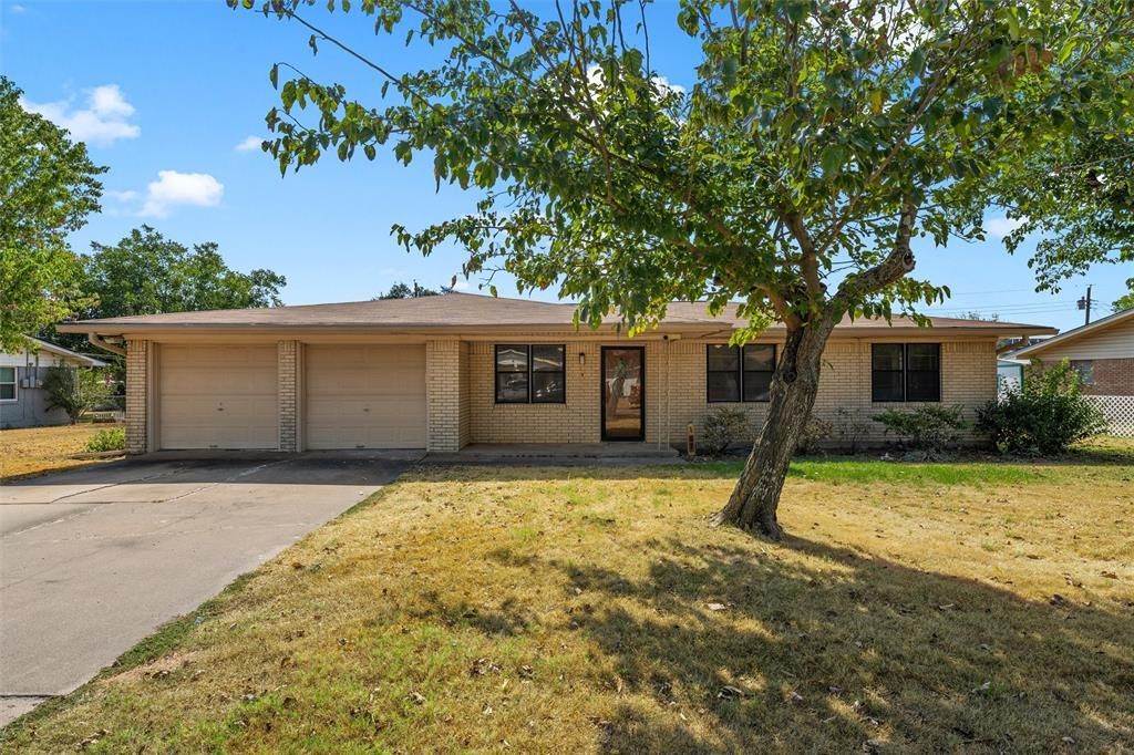 107 E Dawn Drive, Robinson, TX 76706 Main Photo