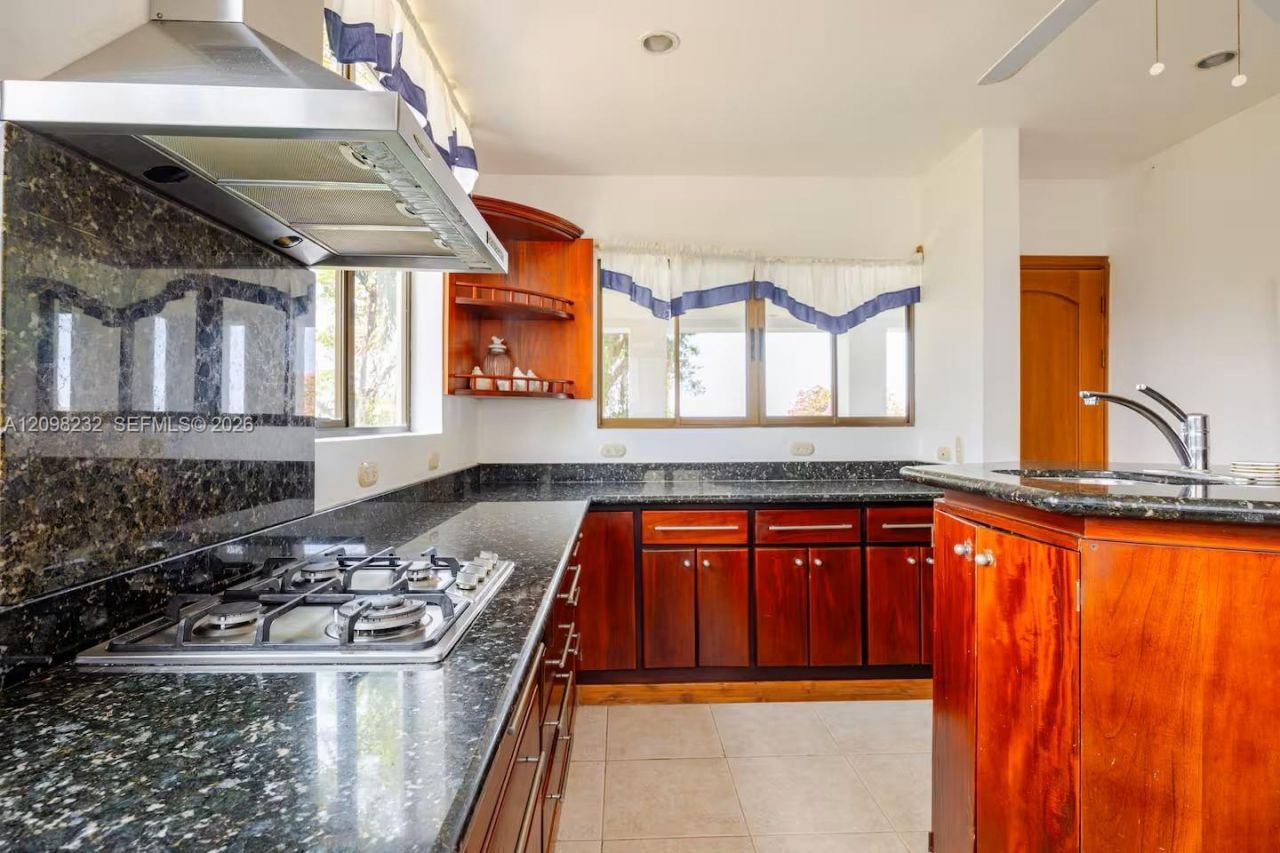 302 Tambor Hills, Long Key, FL 33001 Photo