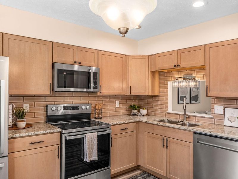 2897 Freedom Trail, Reynoldsburg, OH 43068 Photo 12
