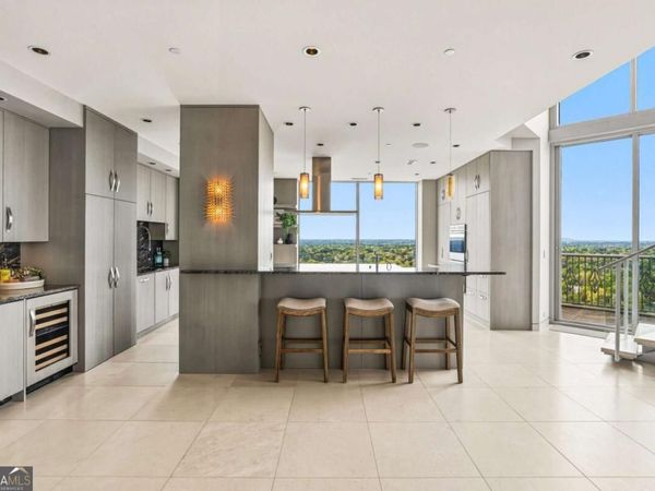2795 Peachtree Road NE, Unit 2601, Atlanta, GA 30305