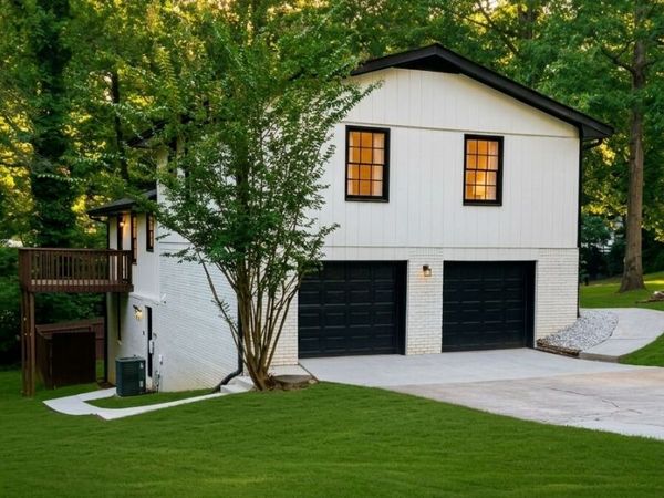 567 Woodland Lane, Lawrenceville, GA 30043