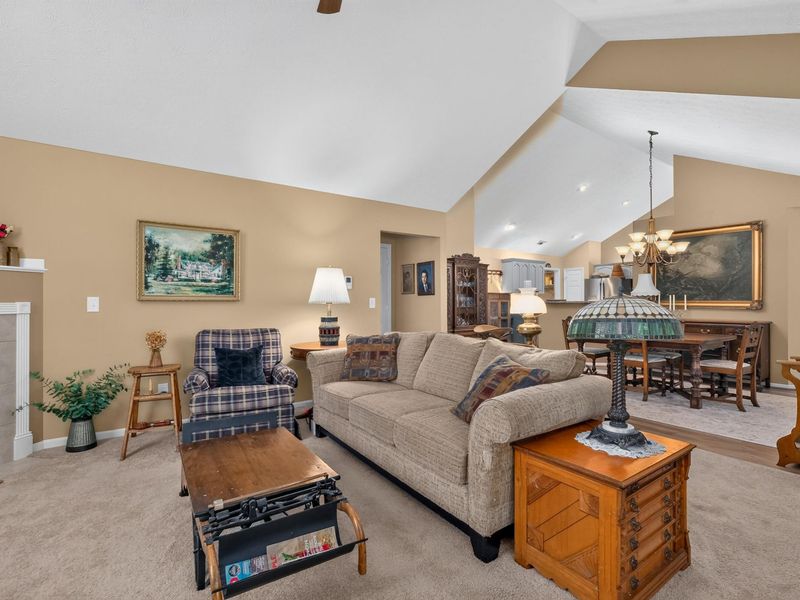 9088 Timberbrook Lane, Unit B, Florence, KY 41042 Photo 6
