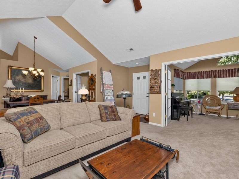 9088 Timberbrook Lane, Unit B, Florence, KY 41042 Photo 7