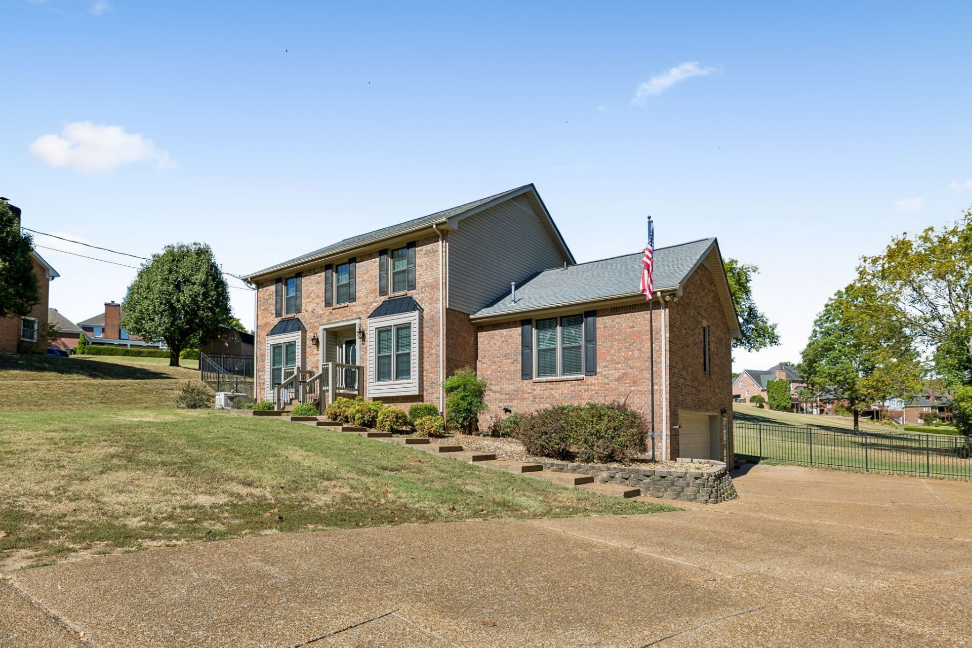 622 Cumberland Hills Dr Hendersonville, TN 37075