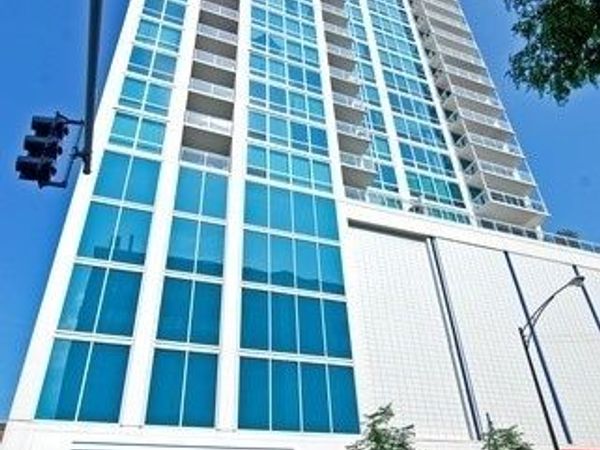 757 N Orleans Street , Unit 1309, Chicago, IL 60654