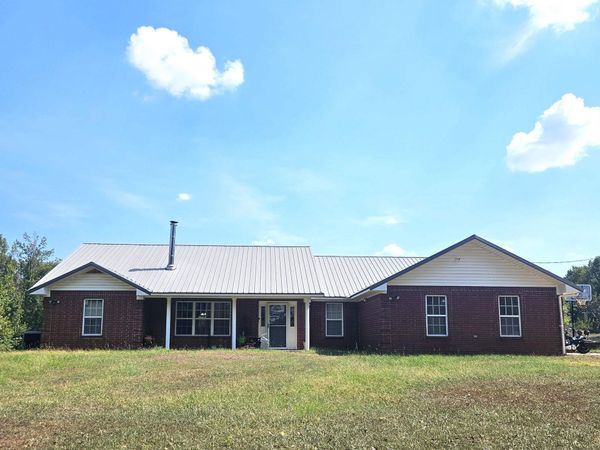 157 & 161 Oak Hill Road, Nashville, AR 71852