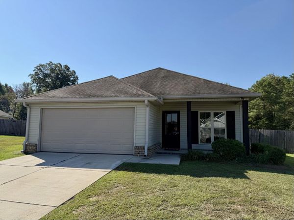 18 Trillium, Hattiesburg, MS 39402