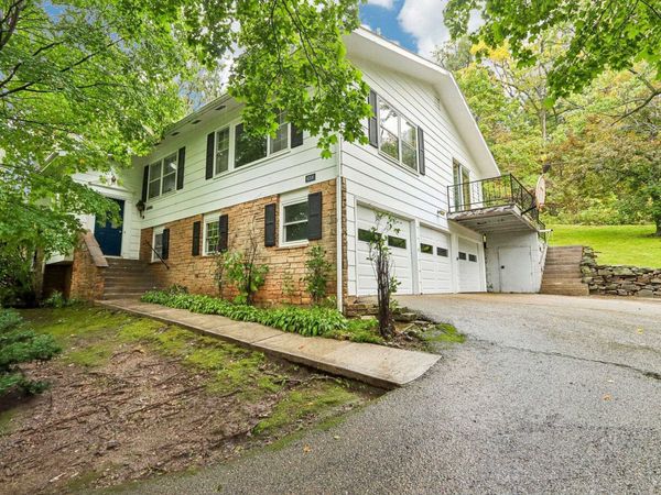 6006 Greentree Road, Madison, WI 53711
