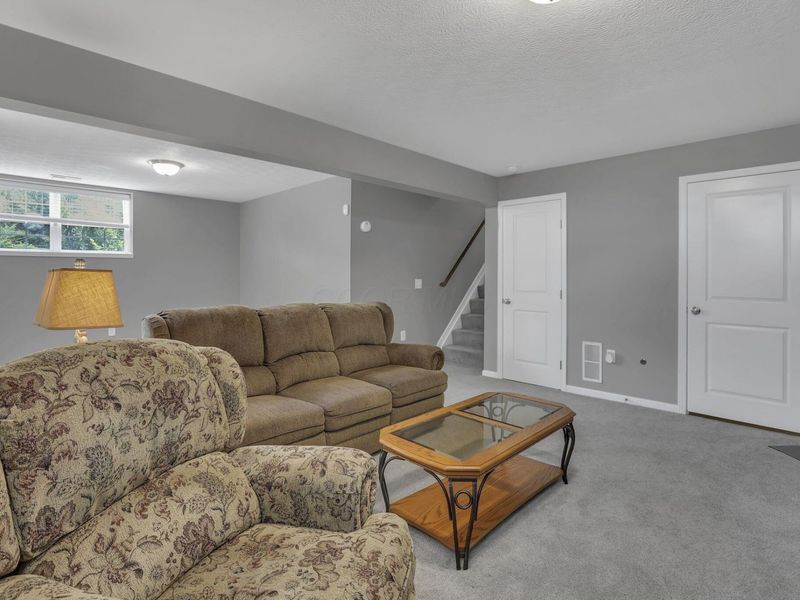 6200 Joes Hopper Road, Columbus, OH 43230 Photo 33