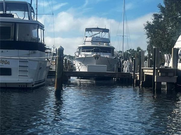 2600 HARBOURSIDE DRIVE , Unit C3, LONGBOAT KEY, FL 34228