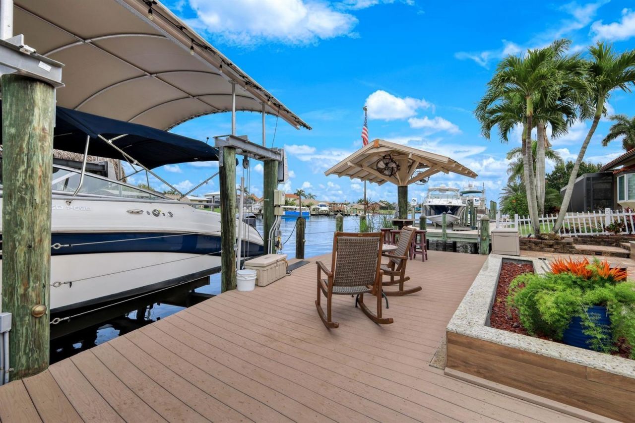 2047 SE 28th Terrace, Cape Coral, FL 33904 Photo
