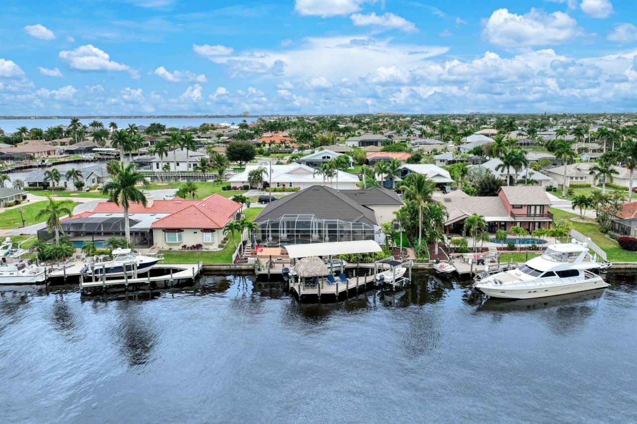 2047 SE 28th Terrace, Cape Coral, FL 33904 Photo