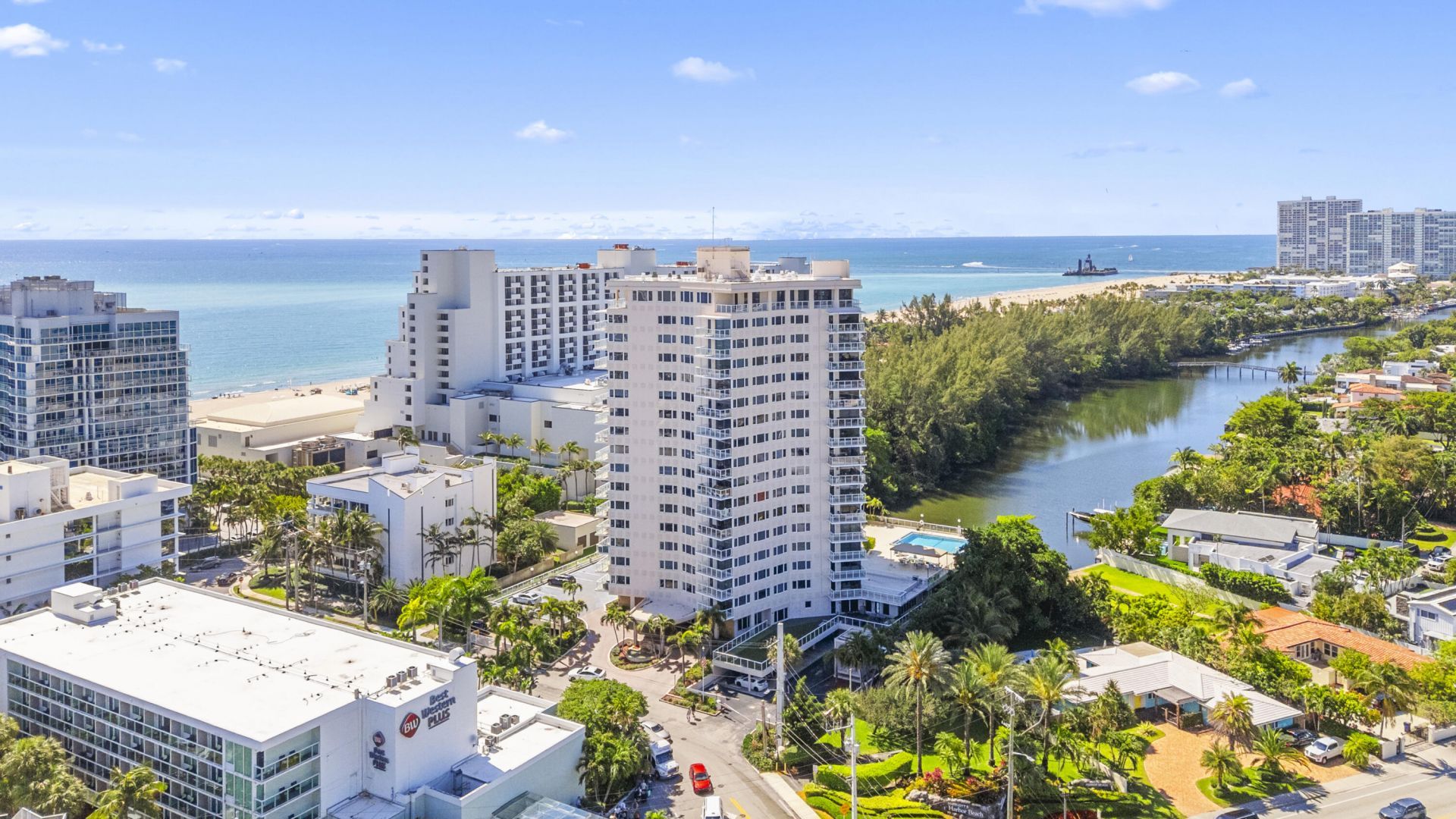 3000 Holiday Drive, Unit 1605, Fort Lauderdale, FL 33316 Photo