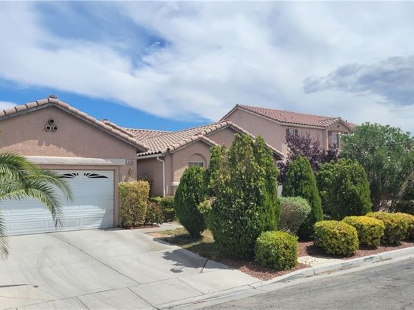 5538 Moncinna Street , Las Vegas, NV 89118