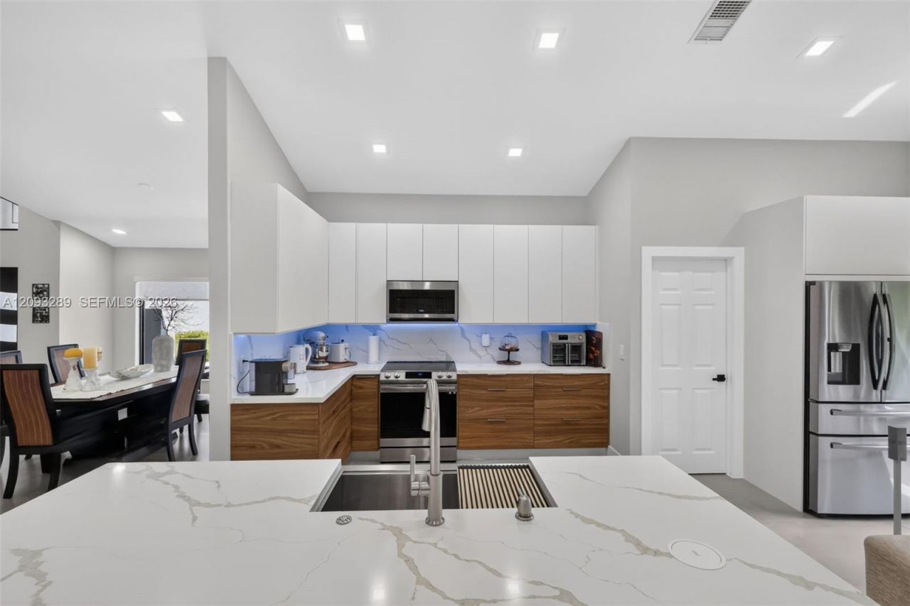 981 SW 126th Way, Davie, FL 33325 Photo