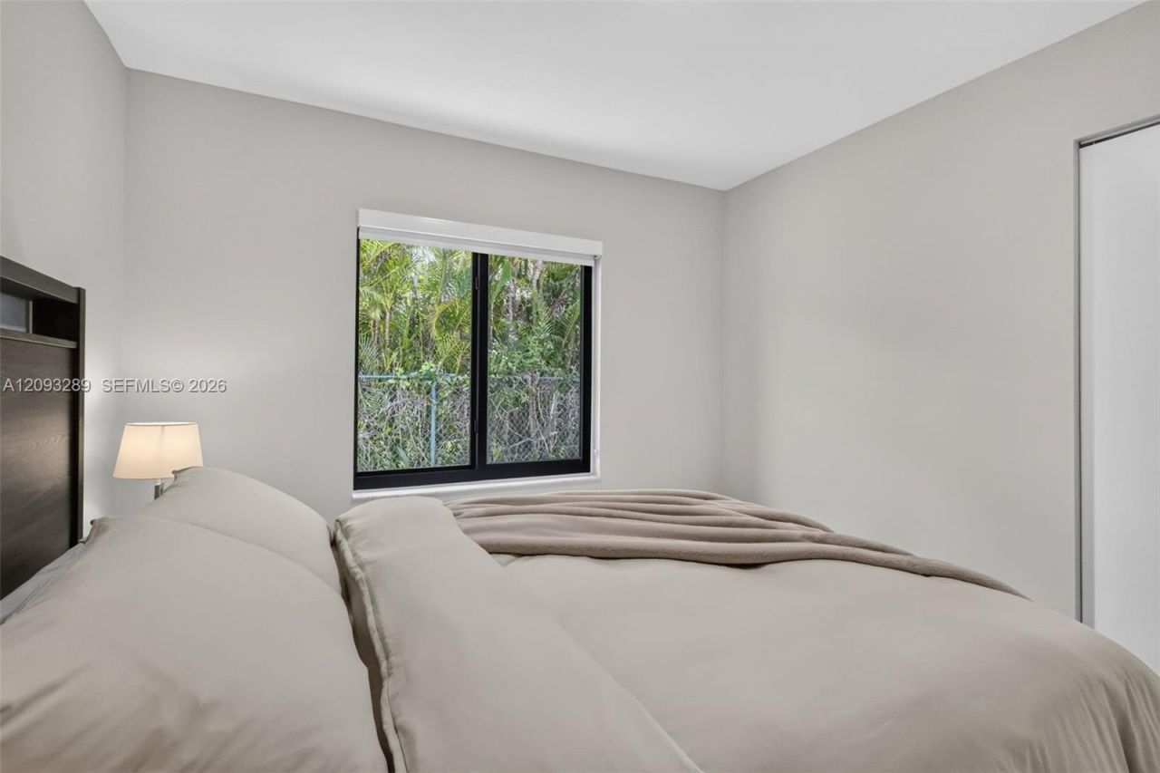 981 SW 126th Way, Davie, FL 33325 Photo