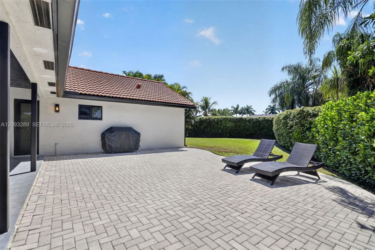 981 SW 126th Way, Davie, FL 33325 Photo