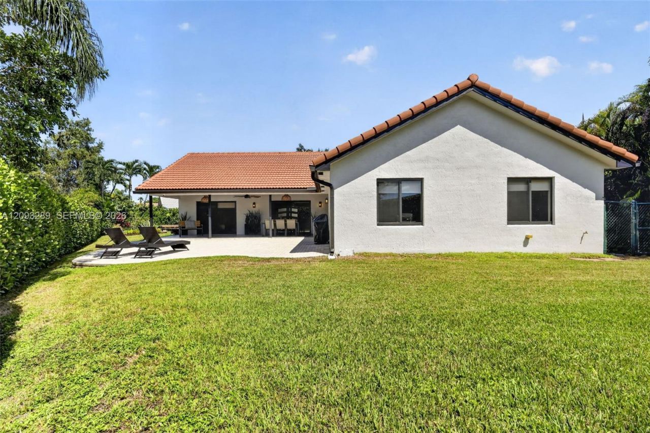 981 SW 126th Way, Davie, FL 33325 Photo
