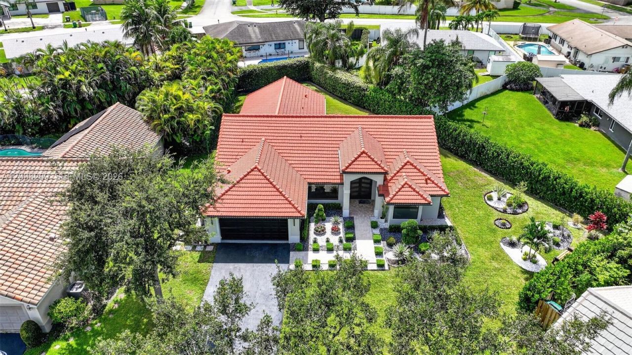 981 SW 126th Way, Davie, FL 33325 Photo