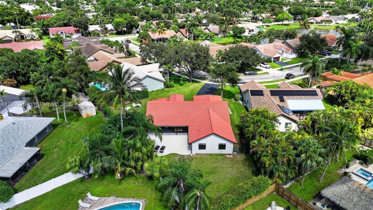 981 SW 126th Way, Davie, FL 33325 Photo