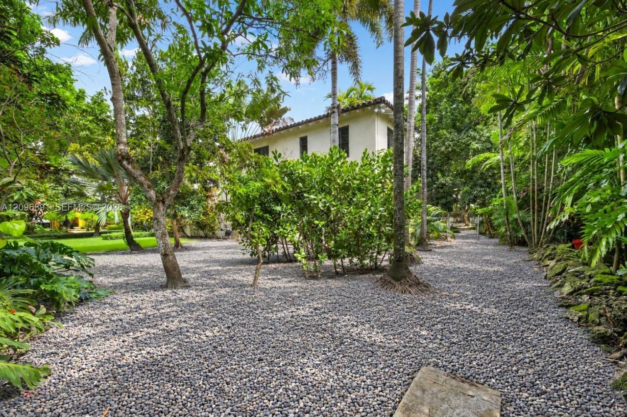 1140 Asturia Ave, Coral Gables, FL 33134 Photo