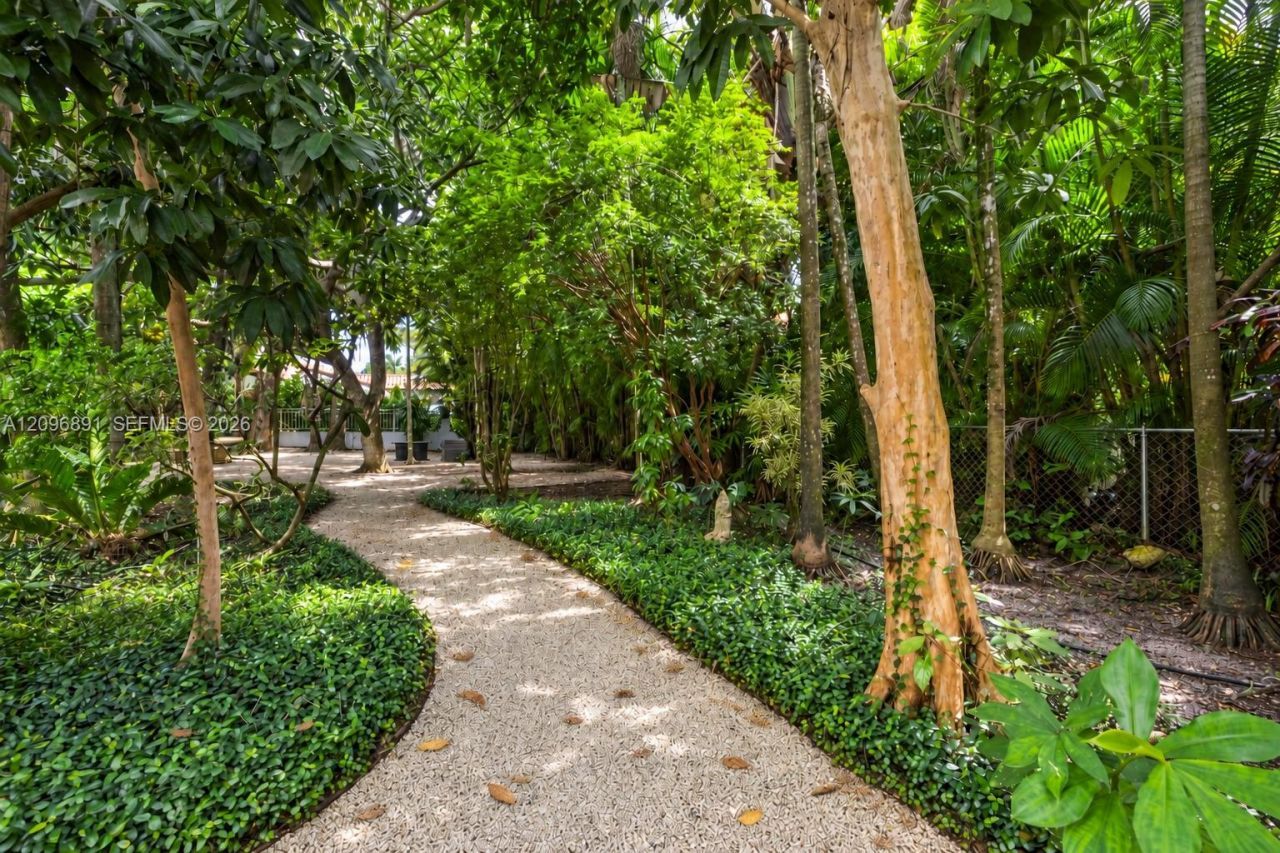 1140 Asturia Ave, Coral Gables, FL 33134 Photo