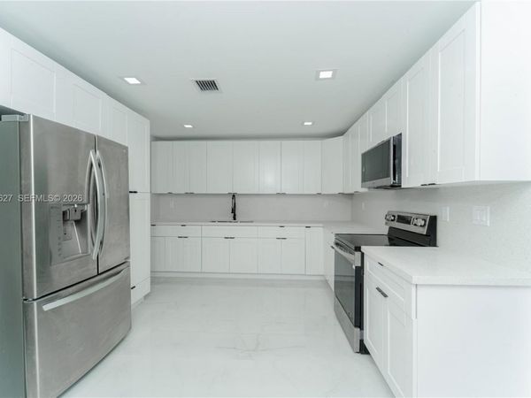 760 NW 6th St, Florida City, FL 33034