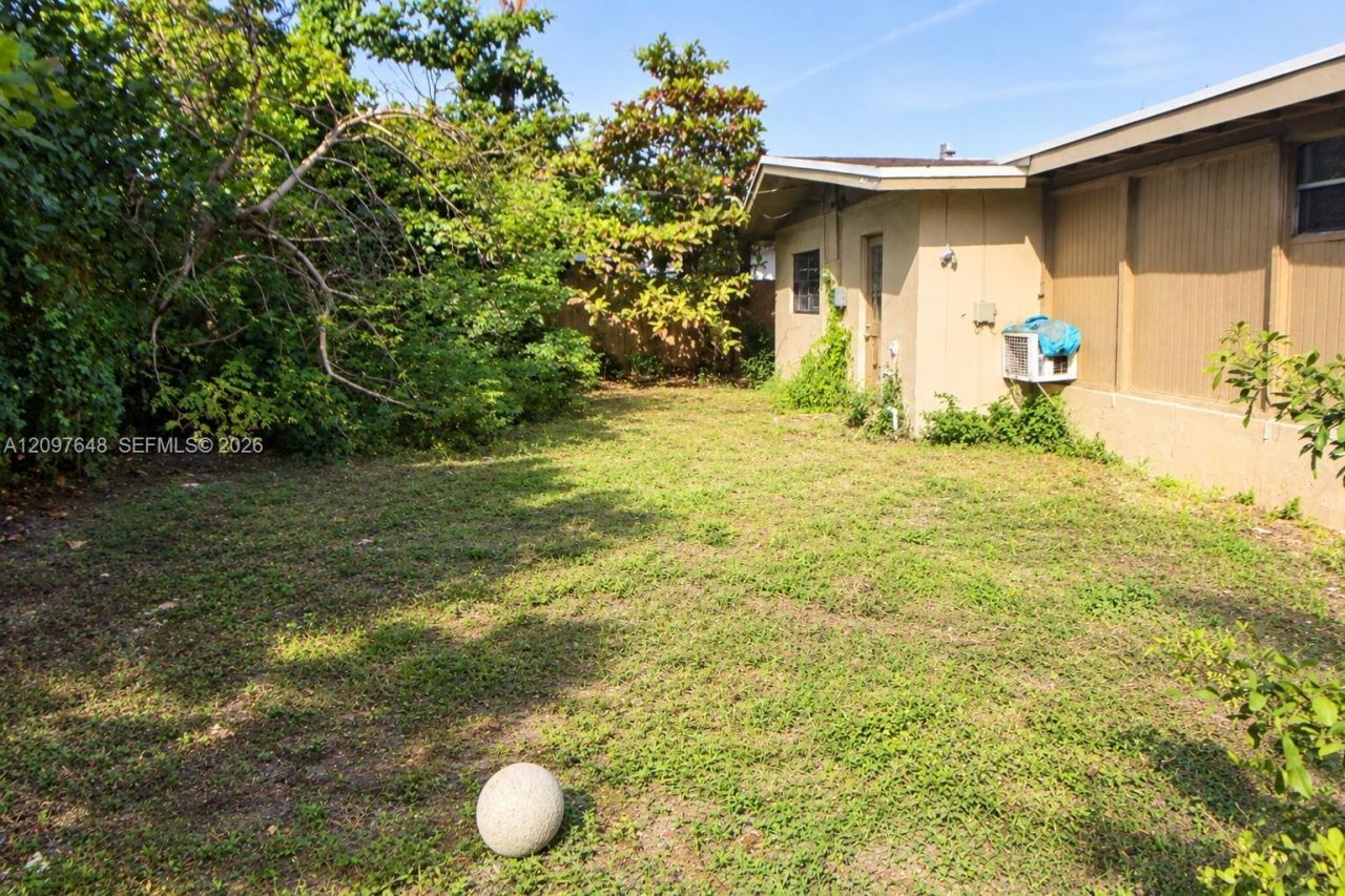 1140 NE 110th Ter, Miami, FL 33161 Photo