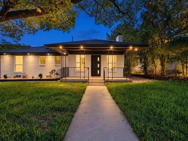 865 Peavy Road, Dallas, TX 75218