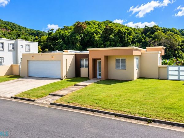 1 CALLE AMAPOLA, Fajardo, PR 00738