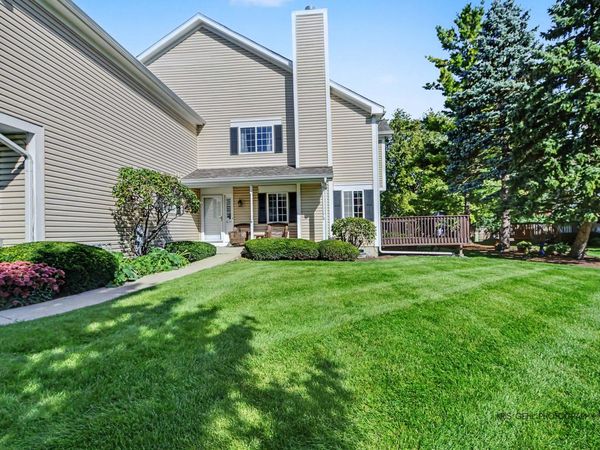 631 Silver Creek Road , Woodstock, IL 60098
