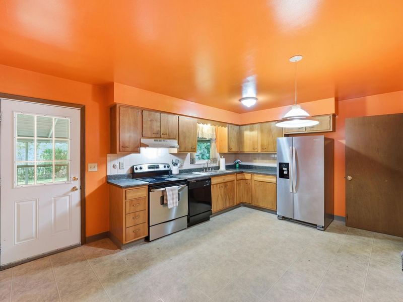 1155 Saling Drive, Columbus, OH 43229 Photo 6