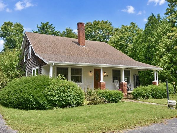 329 Wareham Rd, Marion, MA 02738