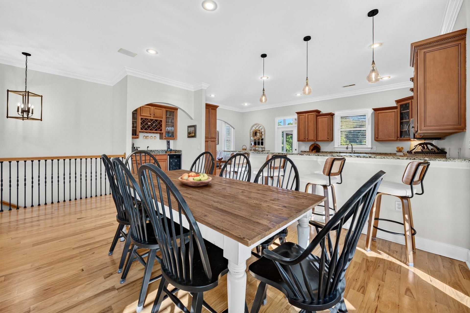 5299 Berkeley Ct. Photo 10