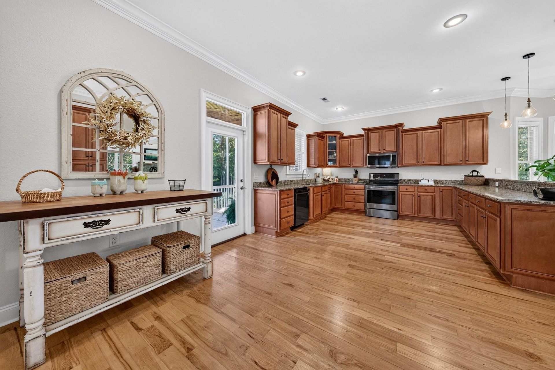 5299 Berkeley Ct. Photo 15