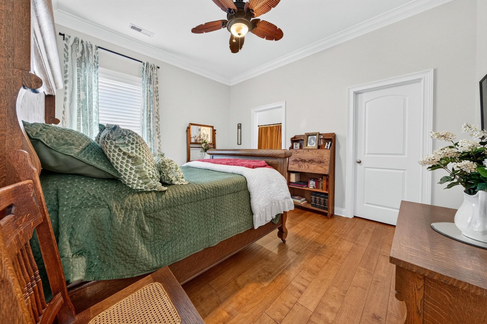 5299 Berkeley Ct. Photo 28