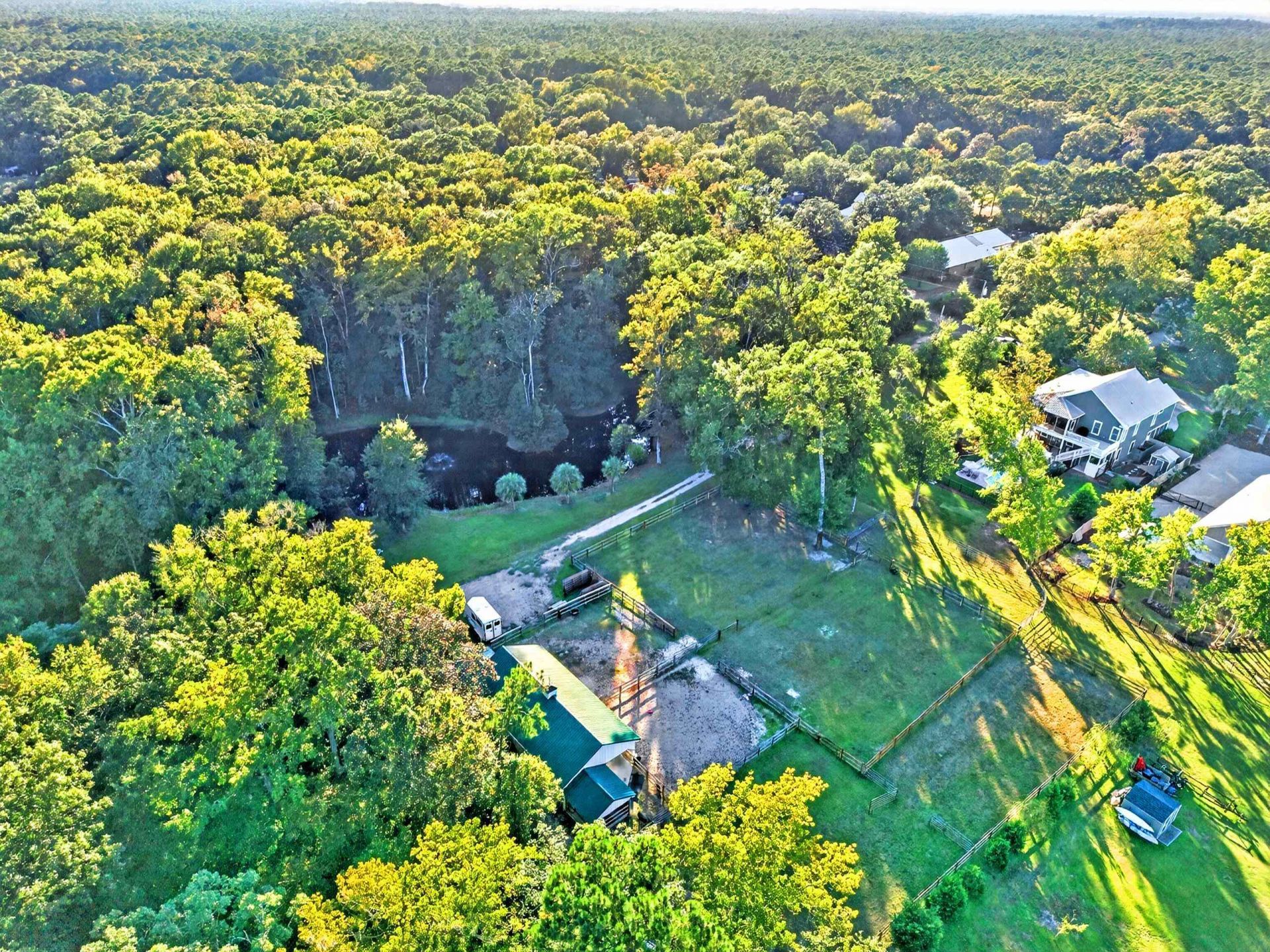 5299 Berkeley Ct. Photo 3