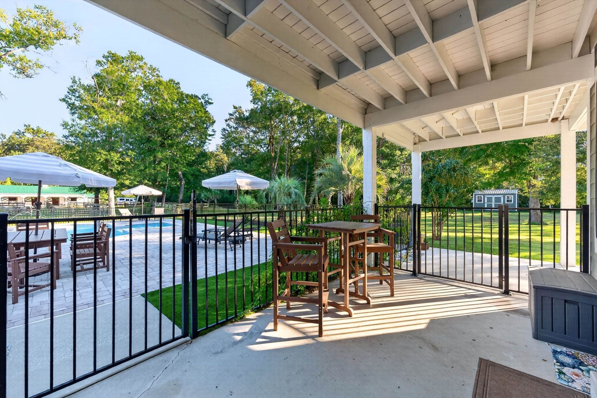 5299 Berkeley Ct. Photo 32