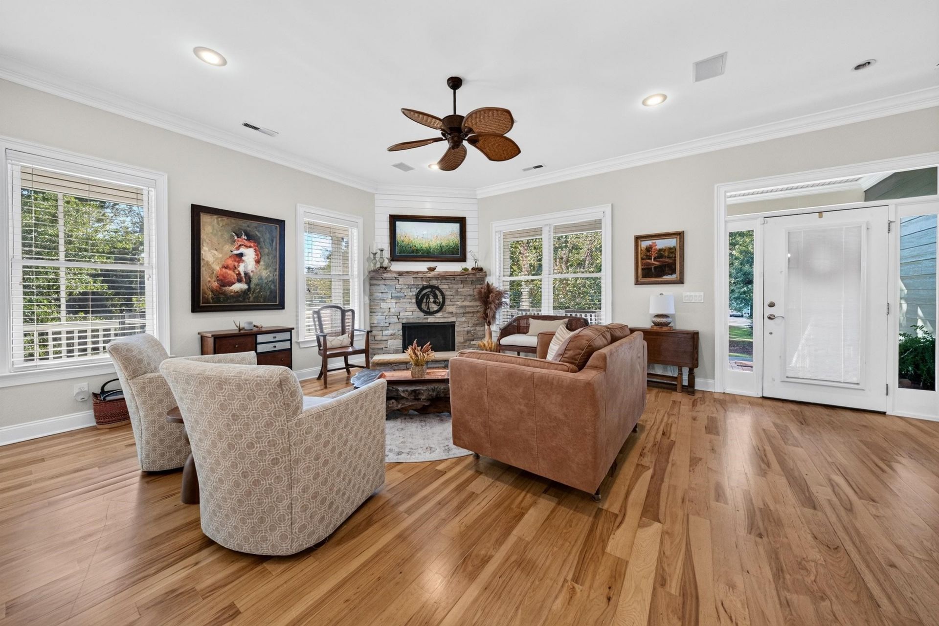 5299 Berkeley Ct. Photo 8