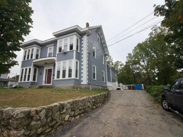 21 Pleasant St, Unit C, Merrimac, MA 01860