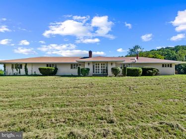 4567 LAKESIDE COURT, MARSHALL, VA 20115