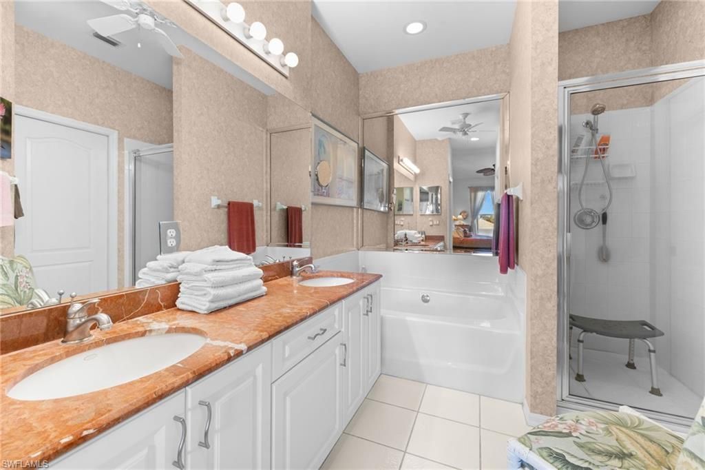 221 Sunrise Cay , Unit 203, Naples, FL 34114 Photo