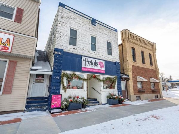 121 S Broadway , Pelican Rapids, MN 56572